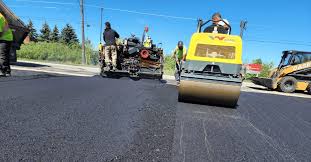 Best Driveway Pressure Washing  in Chinook, MT